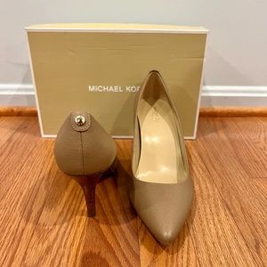 Michael Kors heels 7.5